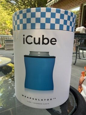 Blue Wrapsulator Neoprene Can Cooler